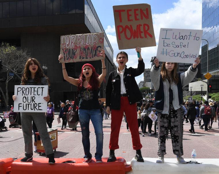 US-SCHOOL-SHOOTING-PROTEST-POLITICS