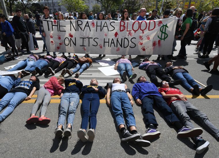 US-SCHOOL-SHOOTING-PROTEST-POLITICS