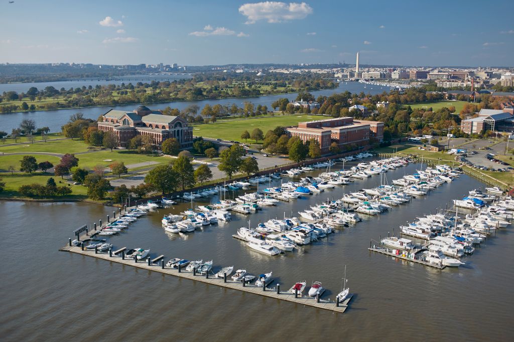 USA, Washington, D.C., Aerial photograph of Fort McNair marina on the Anacostia River