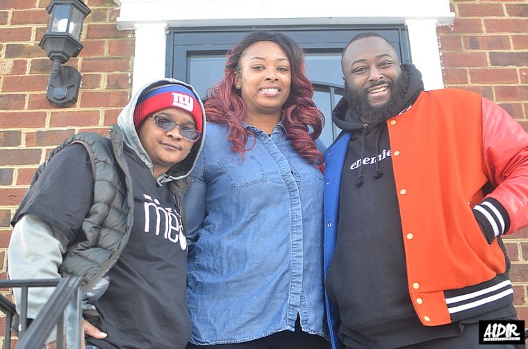 Radio One Delivers Food To Furloughed Workers