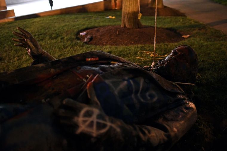 US-POLITICS-RACISM-STATUE-UNREST