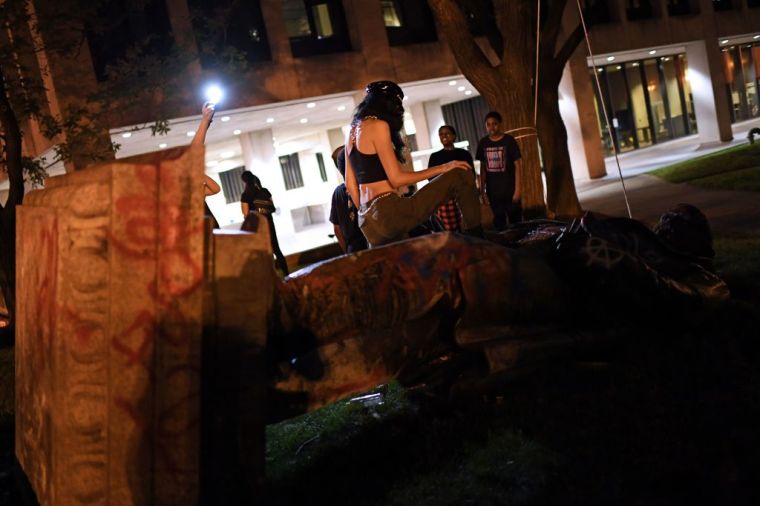 US-POLITICS-RACISM-STATUE-UNREST