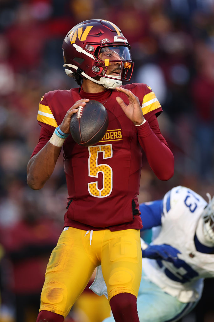 Dallas Cowboys v Washington Commanders