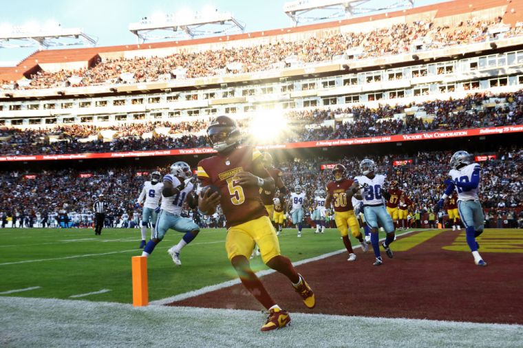 Dallas Cowboys v Washington Commanders