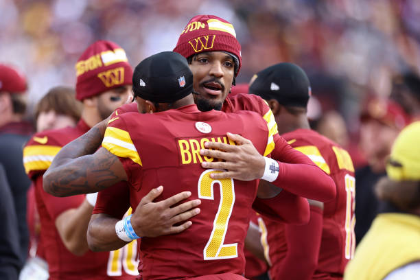 Dallas Cowboys v Washington Commanders