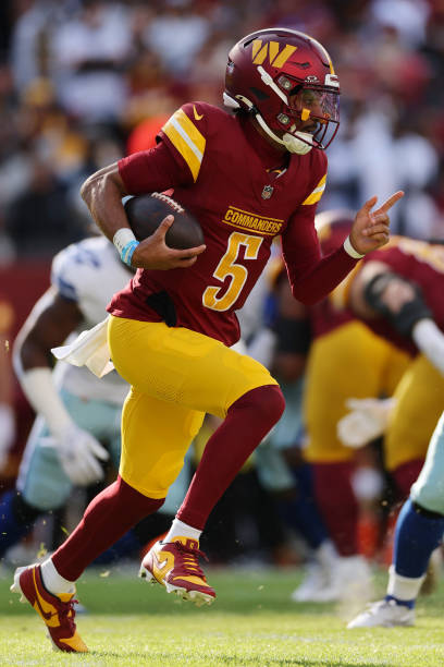 Dallas Cowboys v Washington Commanders